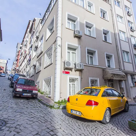 菲扎公寓酒店 *